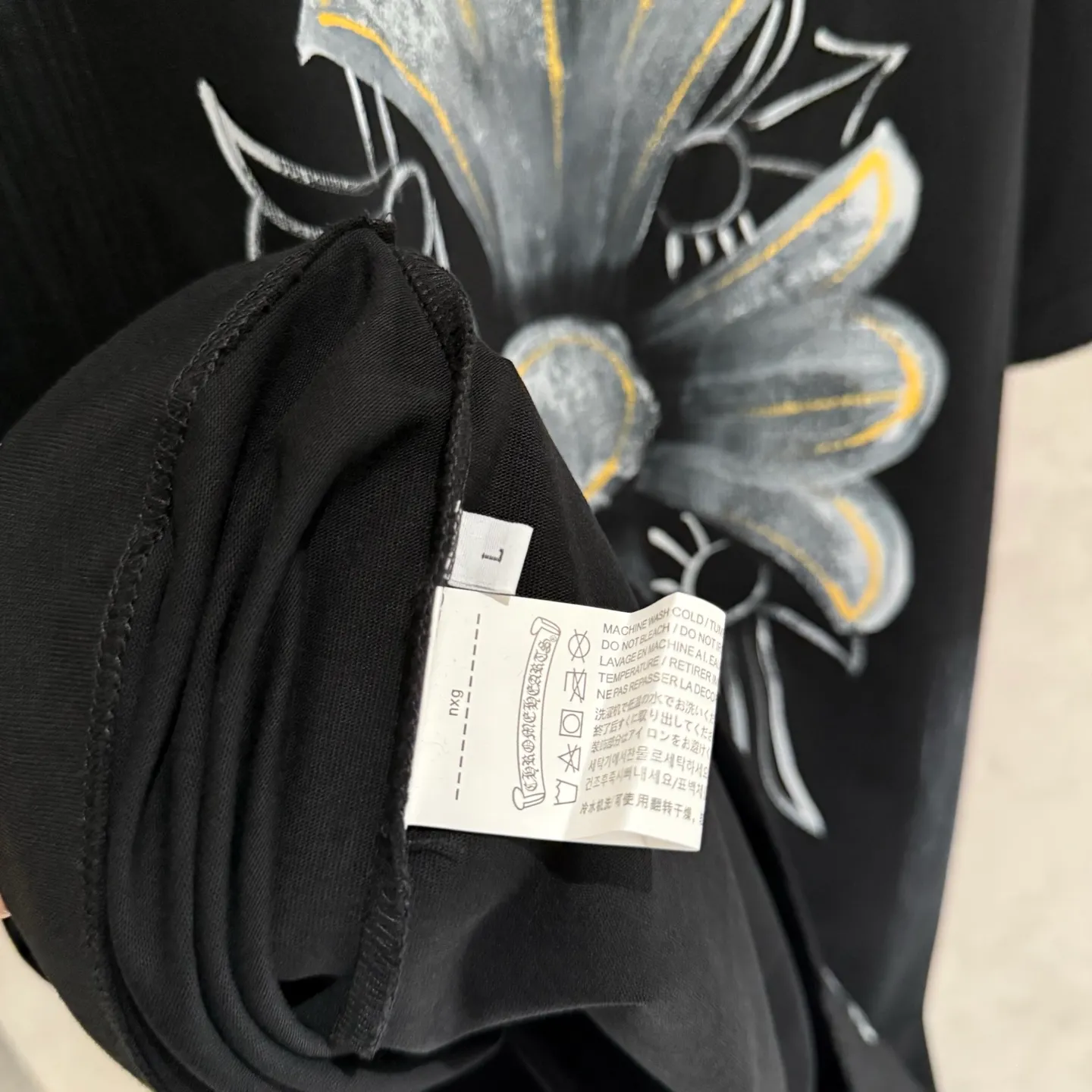 🅿️270 [Strict quality control] CH Crow Heart's new hand-painted T-shirt. Heavy 320g double yarn fabric. Washed twice. Four sides frayed. Heavy fabric. The neckline is made of icy Salona. Loose version. Deep, wide and stylish. No deformation or shrinkage. Three colors: black, white and gray. Size: M-2xl
